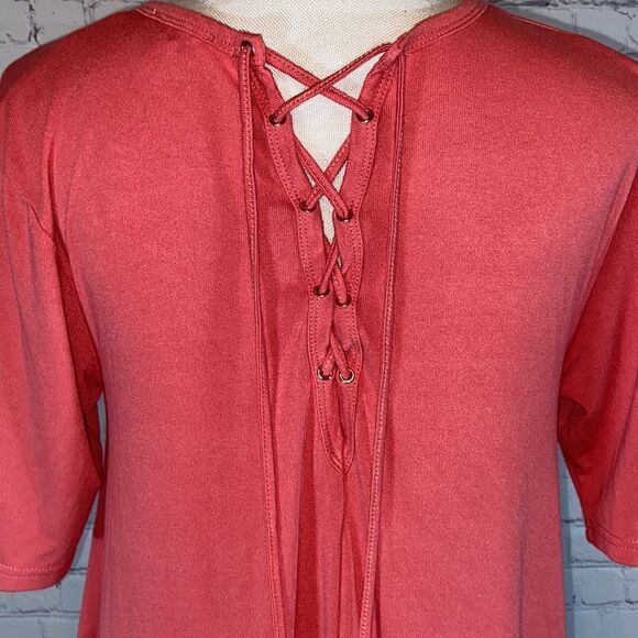 Umgee Salmon Embroidered Hem Tunic - Picture 7 of 9